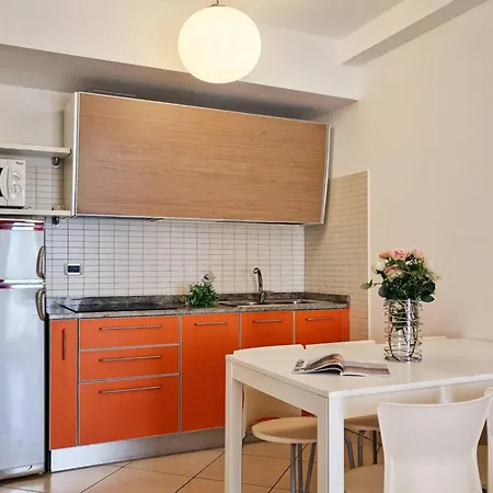 Lejlighed With A Comfortable Sunlit Terrace Bibione