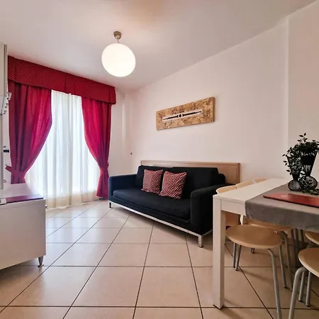 With A Comfortable Sunlit Terrace * Bibione