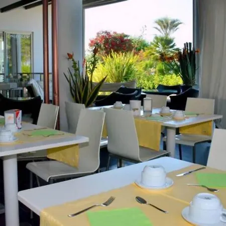 With A Comfortable Sunlit Terrace Apartman Bibione