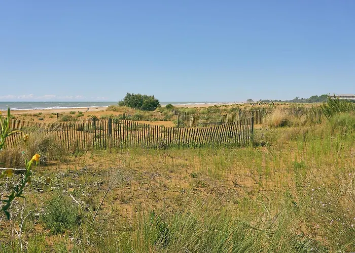With A Comfortable Sunlit Terrace * Bibione